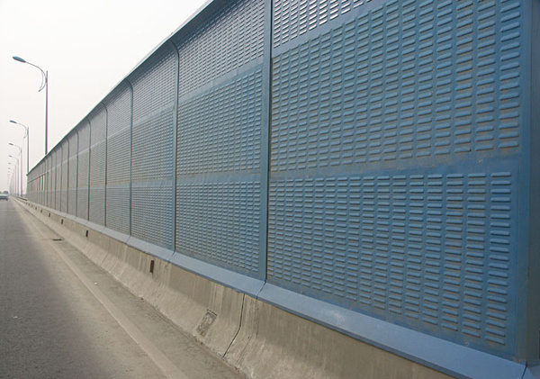 高速隔音聲屏障的作用與金屬聲屏障的優勢